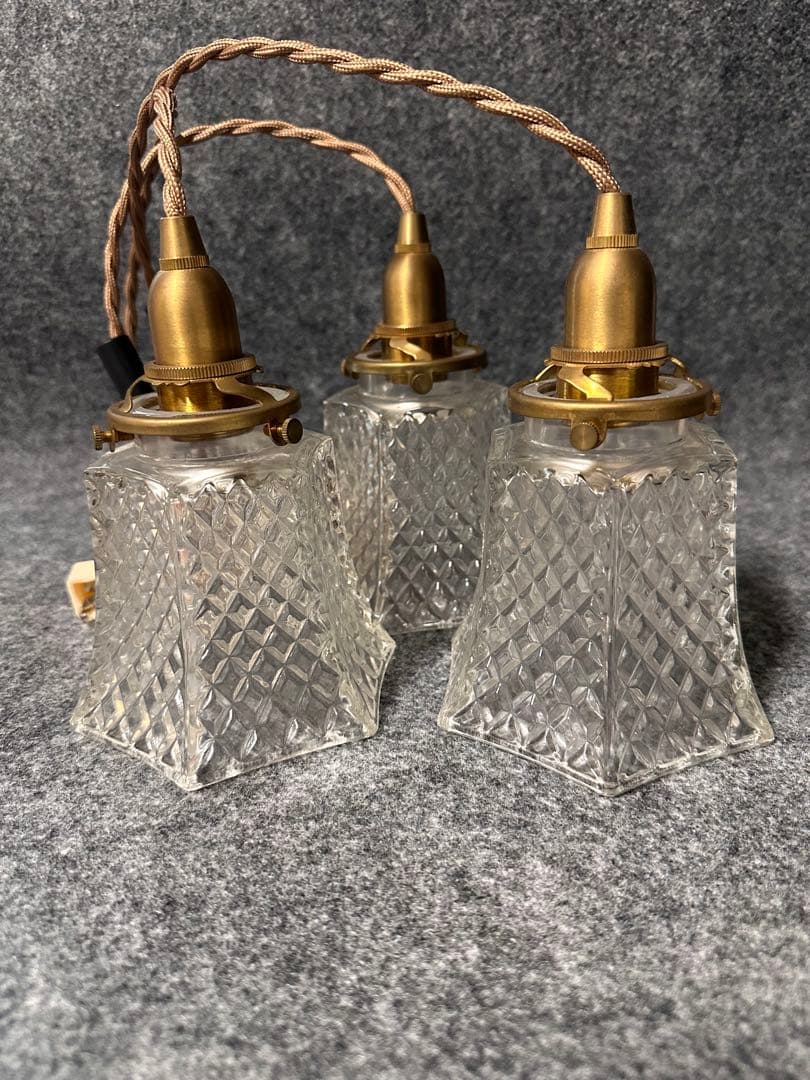 ガラス照明器具3つ(おまけ付き)
