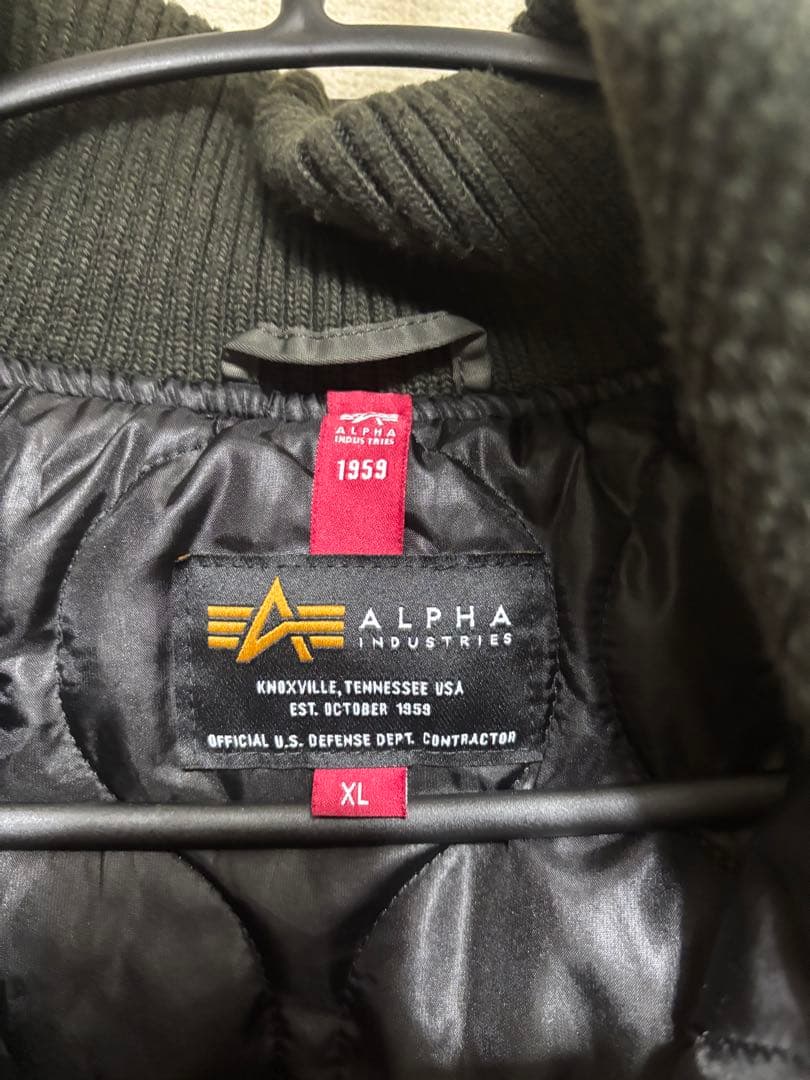 アルファインダストリーズ フライトジャケット フード カーキ オリーブ ワッペン