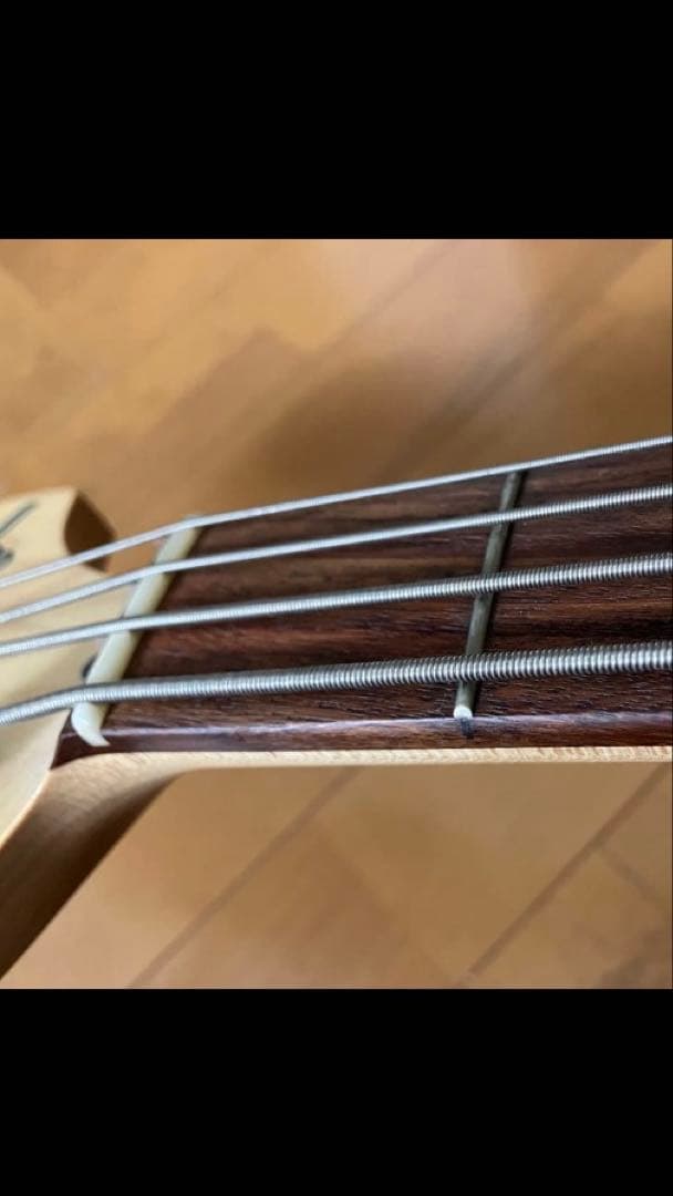 ベース Fender Jazz Bass