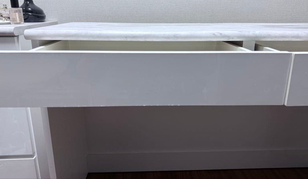 Canan 大理石調デスク 幅121cm