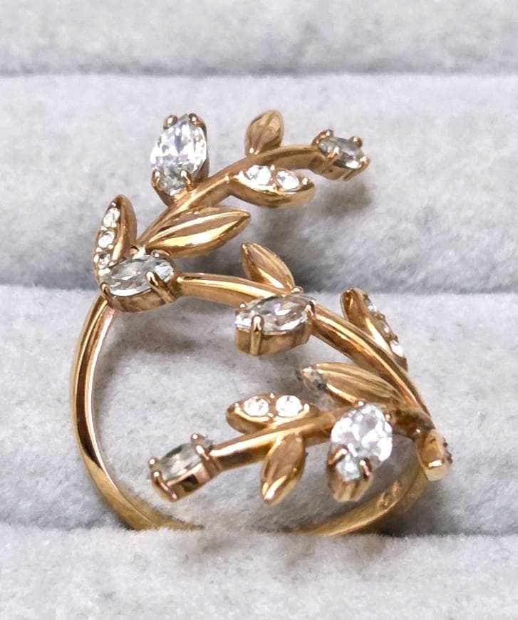 スワロフスキー　MAYFLY リング　良品　10号　43050