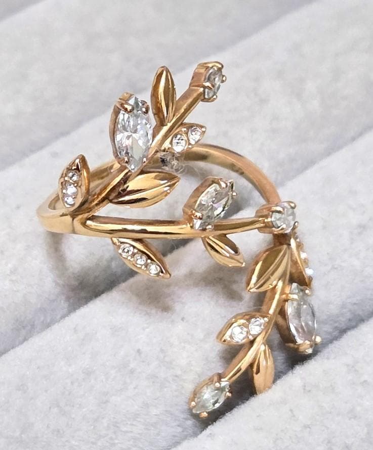 スワロフスキー　MAYFLY リング　良品　10号　43050