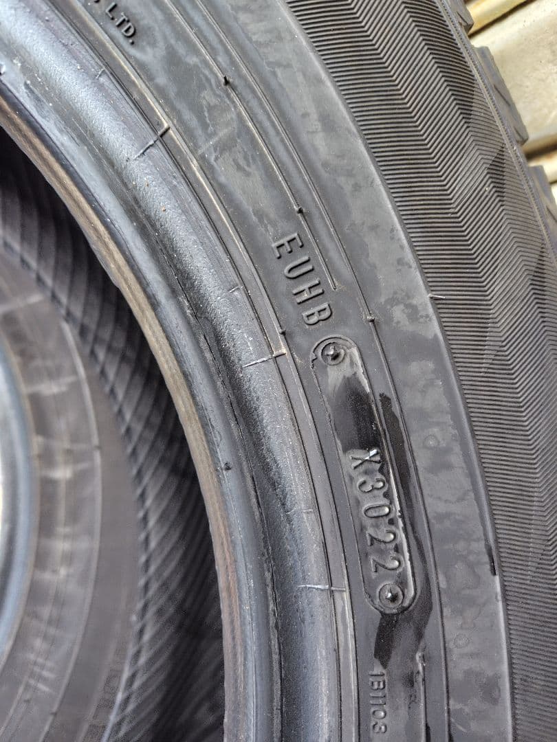 ダンロップ ウインターマックス 215/65R16 2022年製