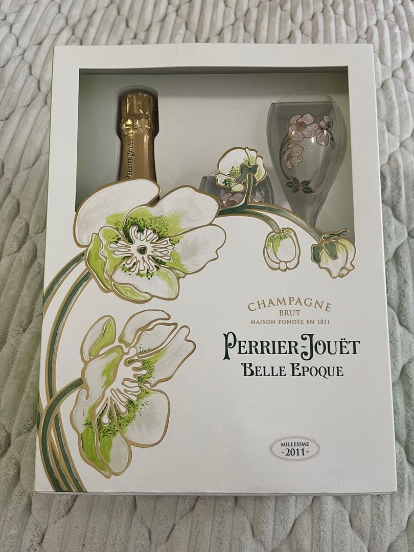 Perrier-Jouët Belle Epoque 2011 セット
