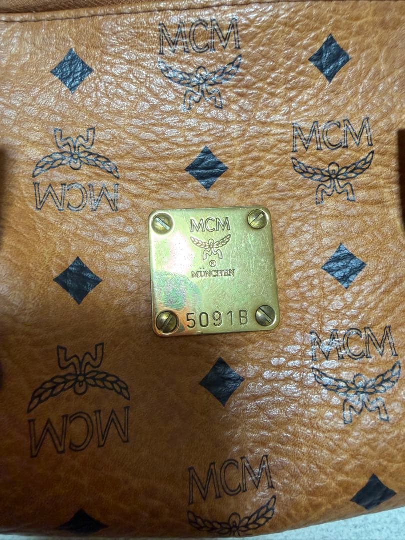 MCM ブラウンレザーボストンバッグ 5091B