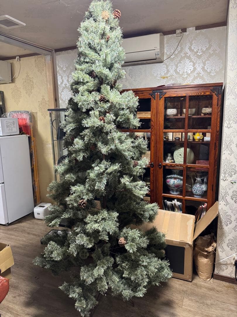 クリスマスツリー 240cm 大型サイズ 飾り付き ホワイトガーランド付き