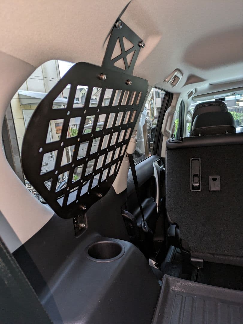 プラド150　インナーメッシュパネル　板厚1.6ミリ　左右セット　無塗装品