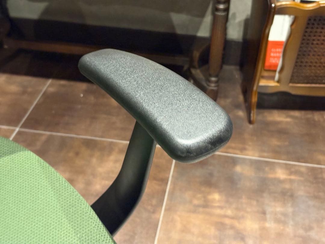 ①KOKUYO コクヨ　デスクチェア　オフィスチェア　イングチェア　H