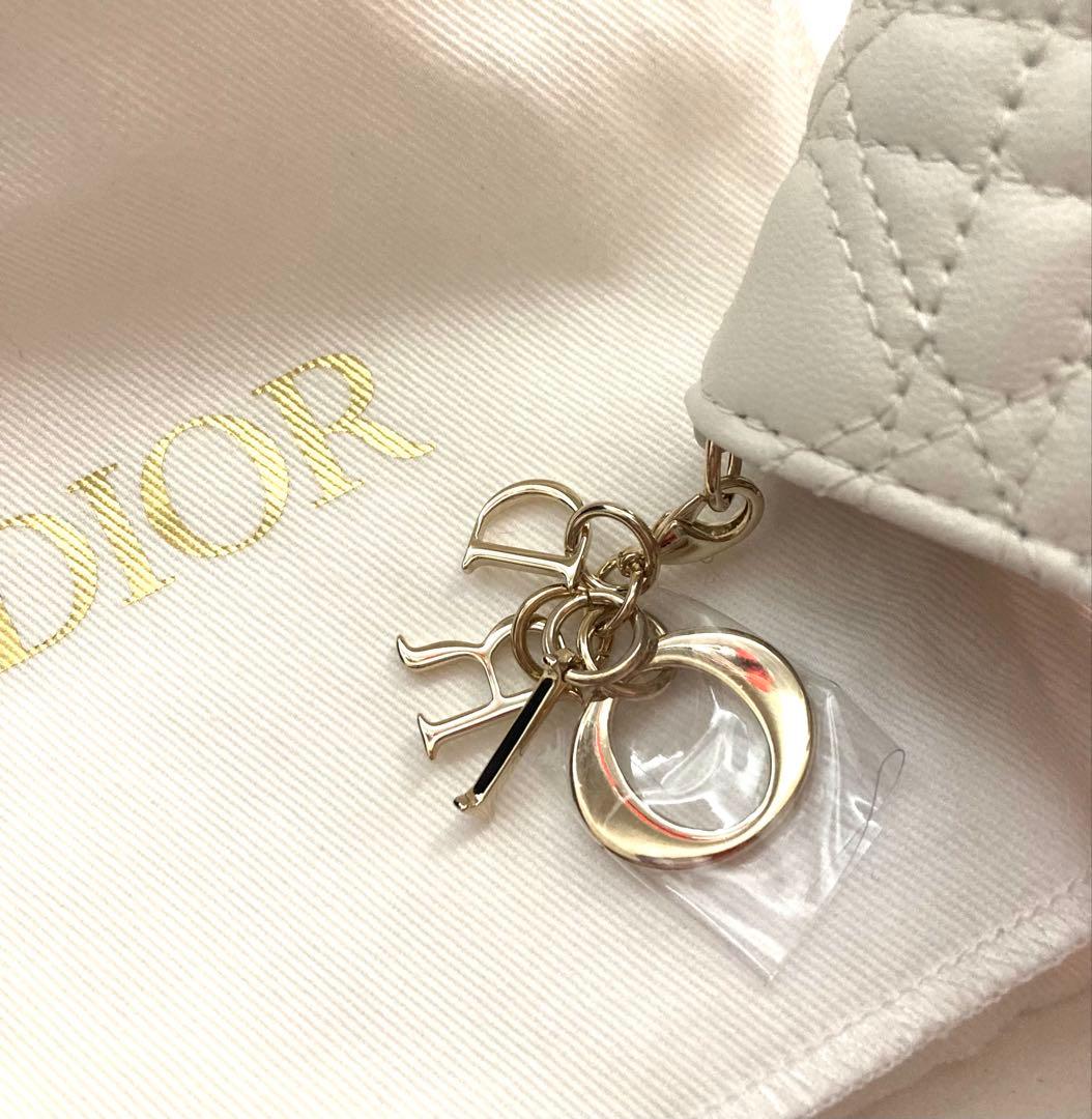 【日本限定】⭐︎Lady Dior Lotus⭐︎ウォレット⭐︎三つ折り⭐︎ホワイト