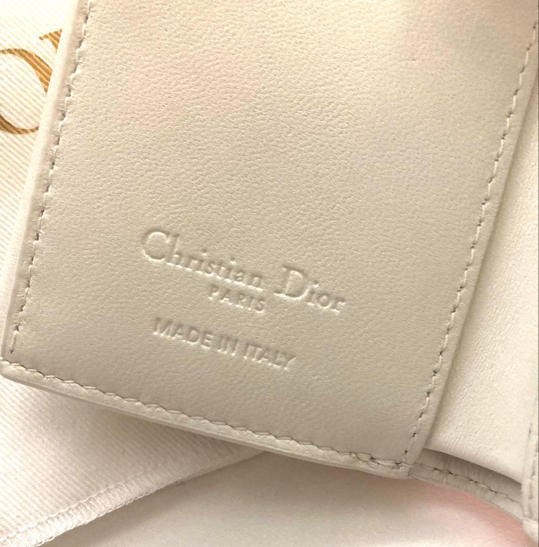 【日本限定】⭐︎Lady Dior Lotus⭐︎ウォレット⭐︎三つ折り⭐︎ホワイト