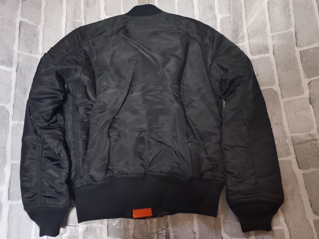 【美品】【Lサイズ】【アルファ】【MA-1】【人気ブラック】