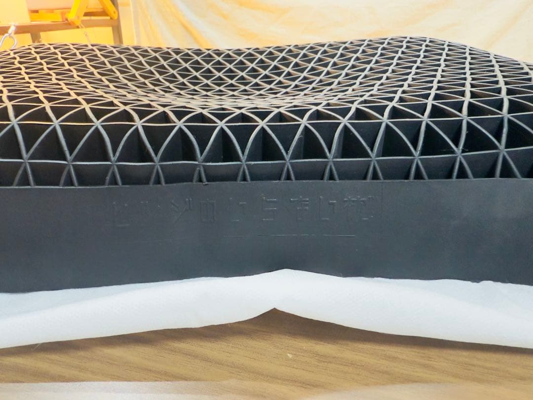 【美品★即日発送】ヒツジのいらない枕　プレミアム　枕カバー2種付　3点セット