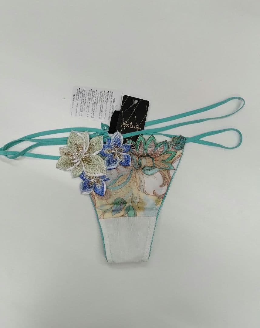 Salute◆80G◆P- upBra& ソングMサイズ❤️