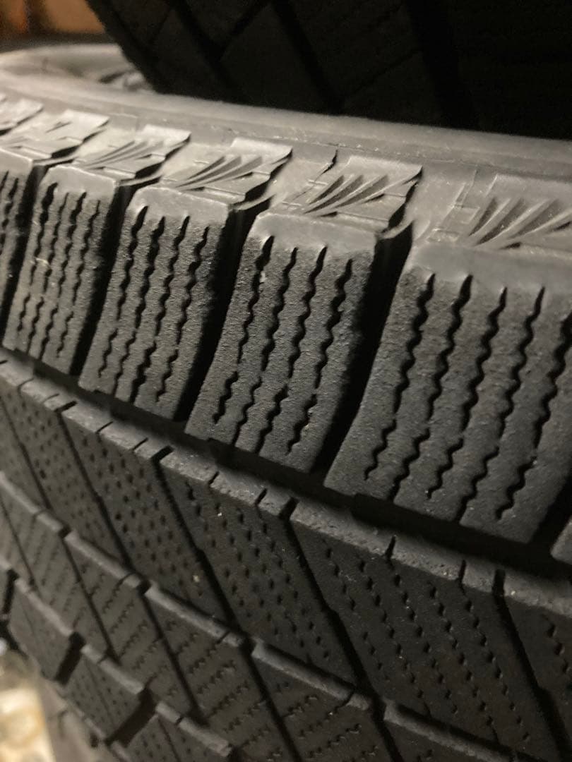 送料無料。ブリヂストンVRX3。 215/65R162本セット。