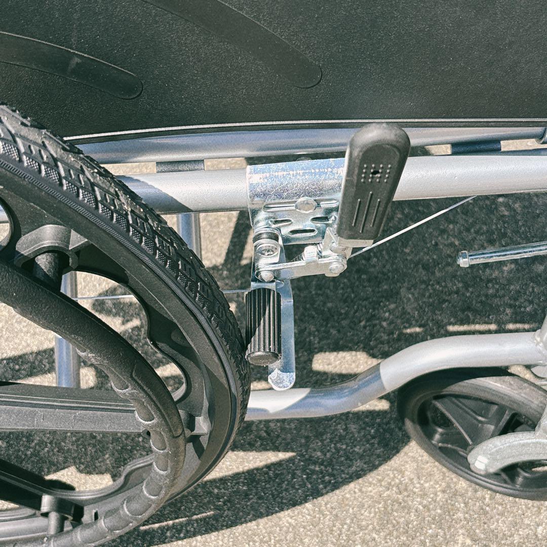 値下げ決行！（美品）UDKAEYT　リクライニング　自走式　車椅子　折り畳み式