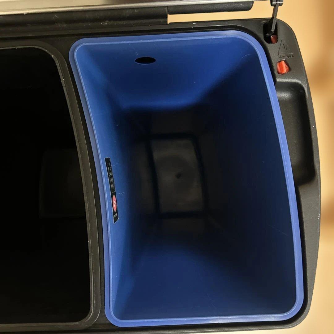 シンプルヒューマン・ペダル式ゴミ箱　分別タイプ　CW2007 46L