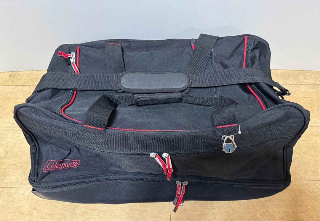 Colemanコールマンキャリー付き ボストンバッグ77L黒/赤 大容量　美品