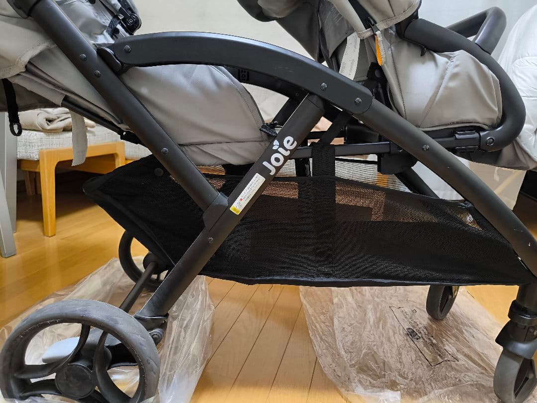 【美品／半年使用】Joie(ジョイー) 二人乗りベビーカー エヴァライトデュオ