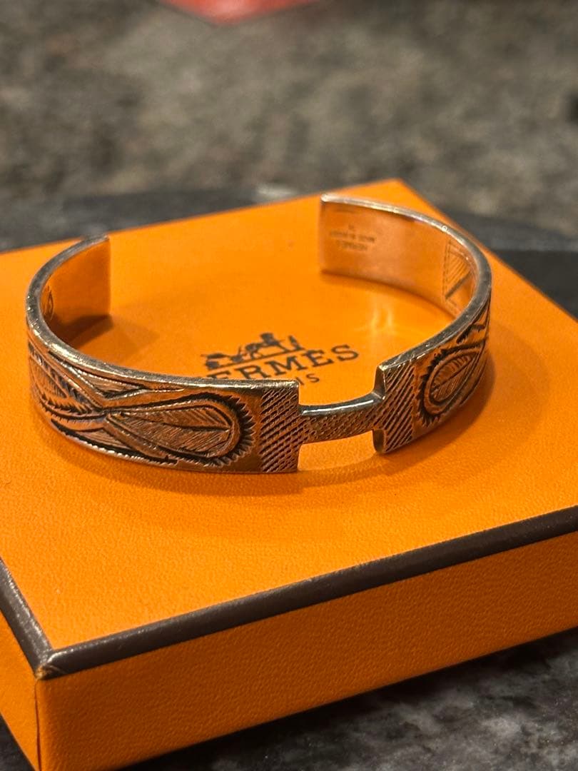 HERMES トゥアレグ　バングル　T4 タコルテ