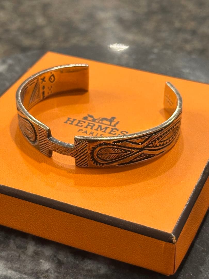 HERMES トゥアレグ　バングル　T4 タコルテ