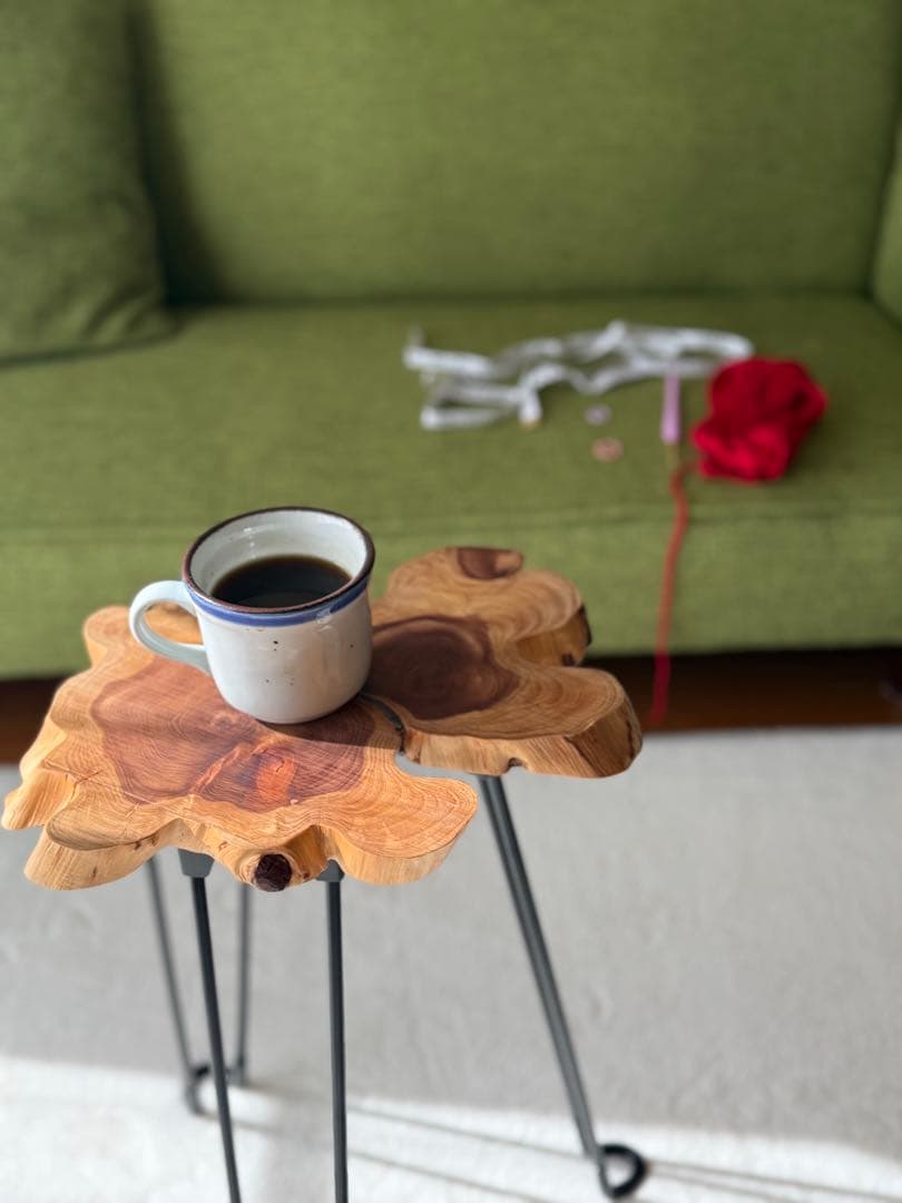 ミニ　コーヒーテーブル　サイドテーブル　切り株　K003