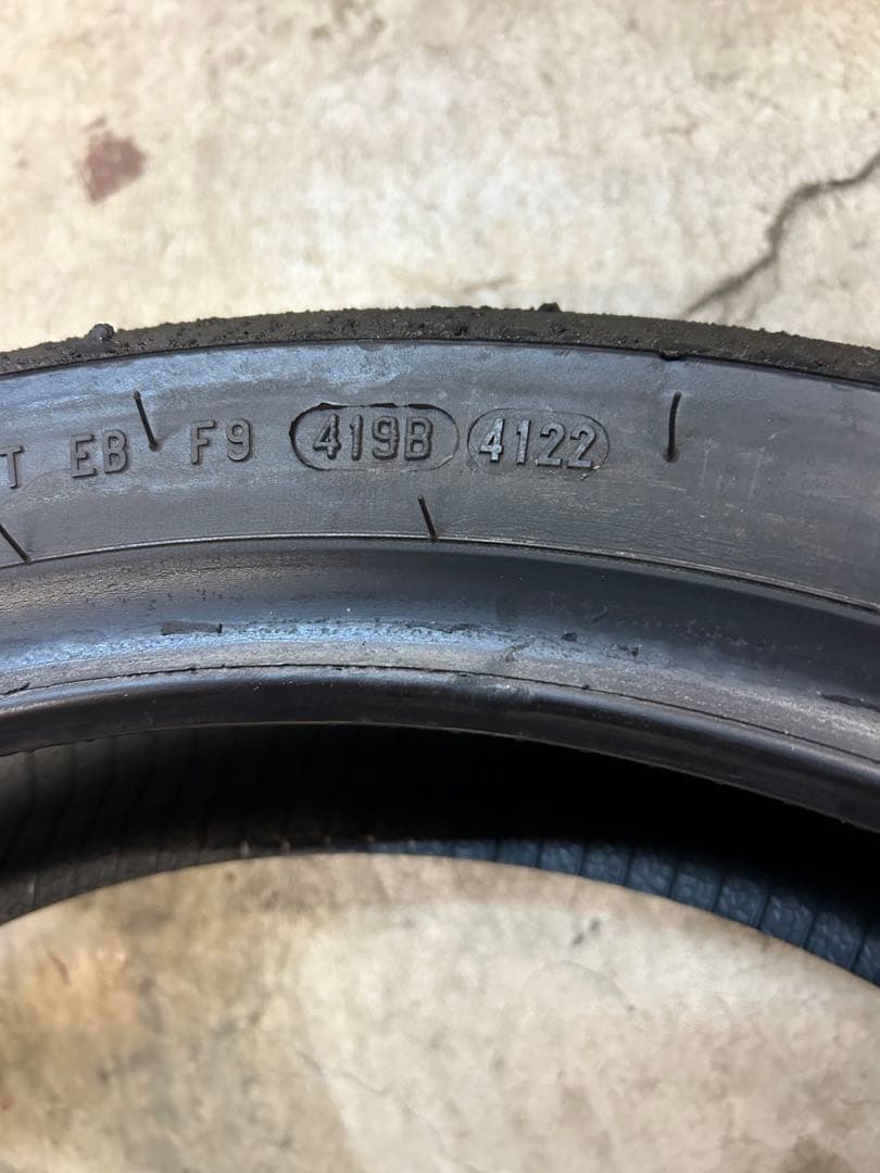 4*1様 ピレリ　スーパーコルサV3 SC1 ②