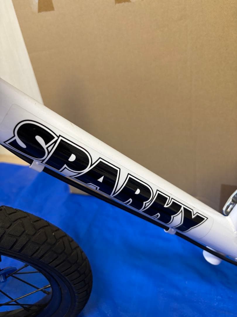 スパーキー 別売ロングサドル付　バランスバイク ブレーキ付　スタンド付