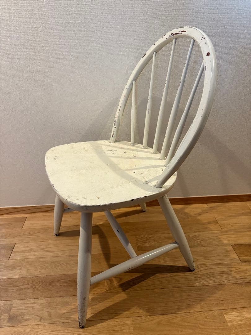 1脚のみフランス購入　1960-70年代ビンテージチェア　ホワイト色