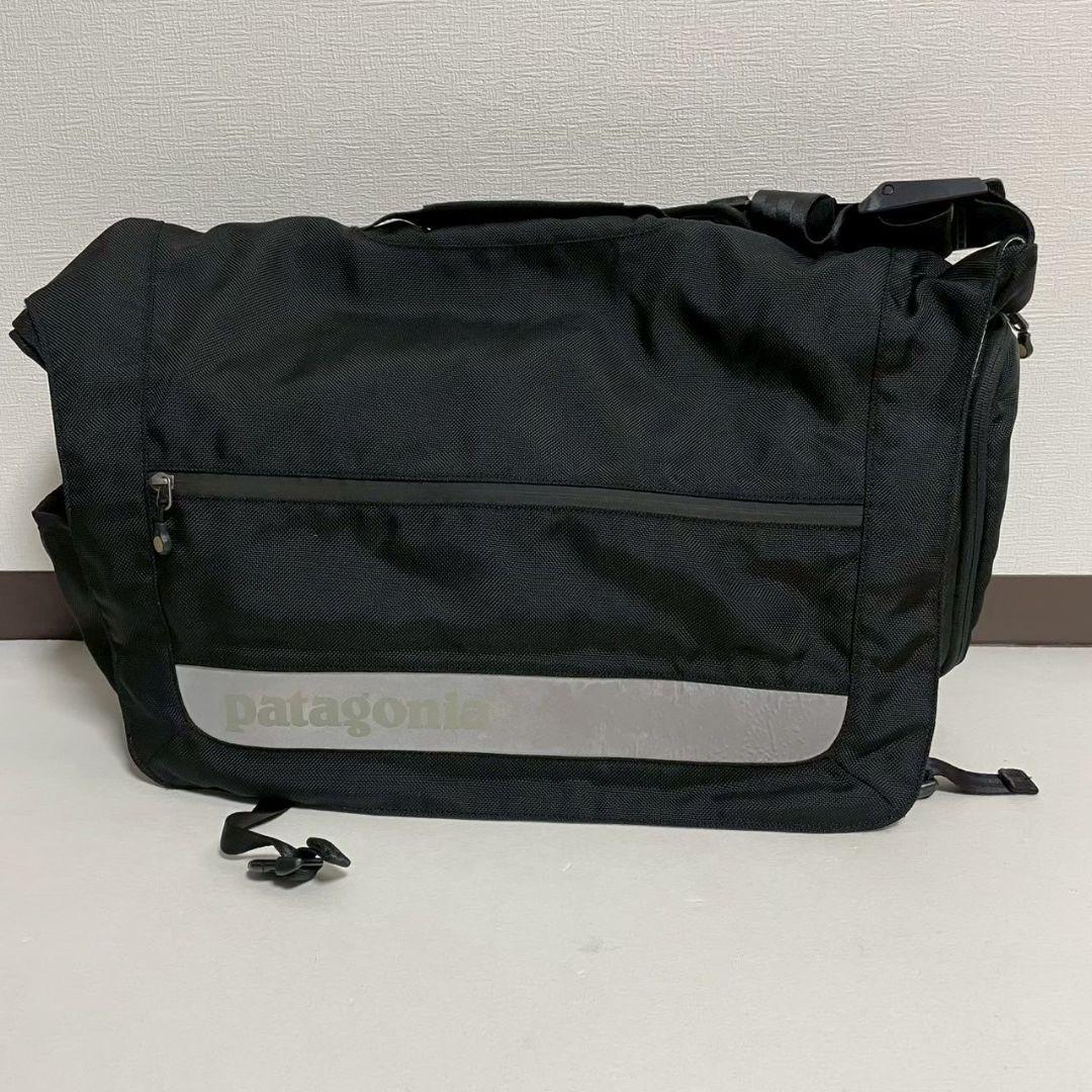 Patagonia　パタゴニア　メッセンジャーバッグ　ブラック　A4可　y2k