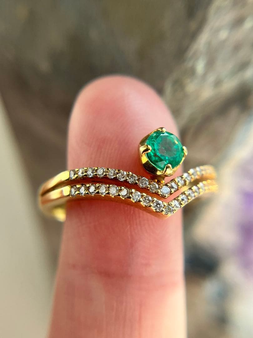 新品K18YGエメラルド0.25ctダイヤモンドリング指輪
