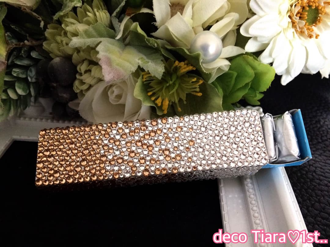 《ハンドメイド商品》スワロフスキークリスタルデコ:キシリッシュガム専用ケース✨