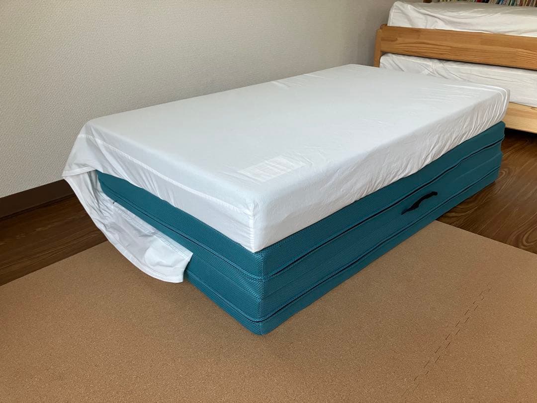 マニフレックス メッシュウィング　セミダブル 美品　オーダーシーツ付き