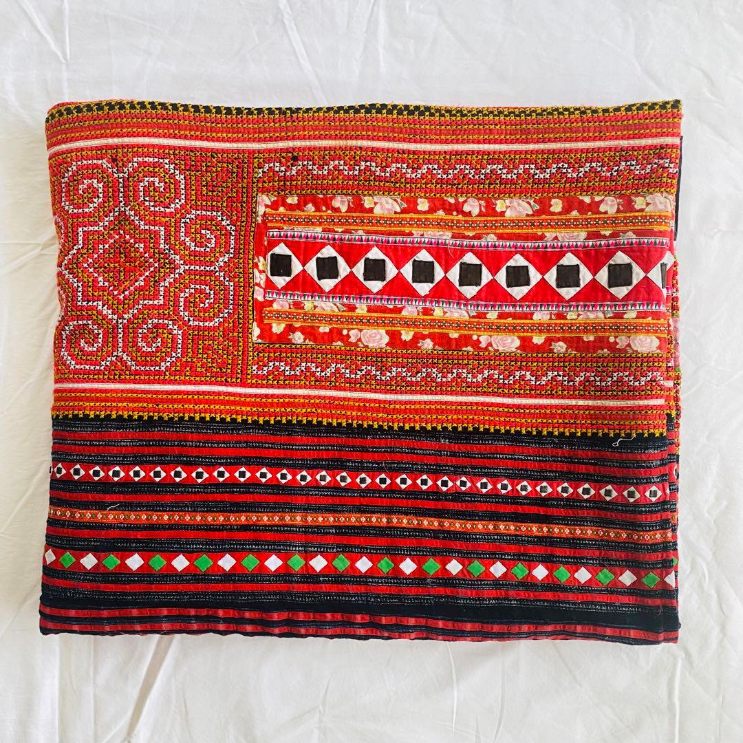 タイ　山岳民族　古布　刺繍　マルチカバー　大判
