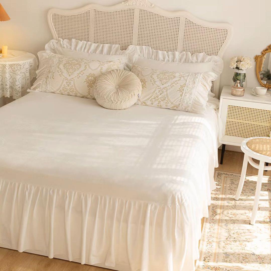 クリーム色ゴールドデザインカバーセット