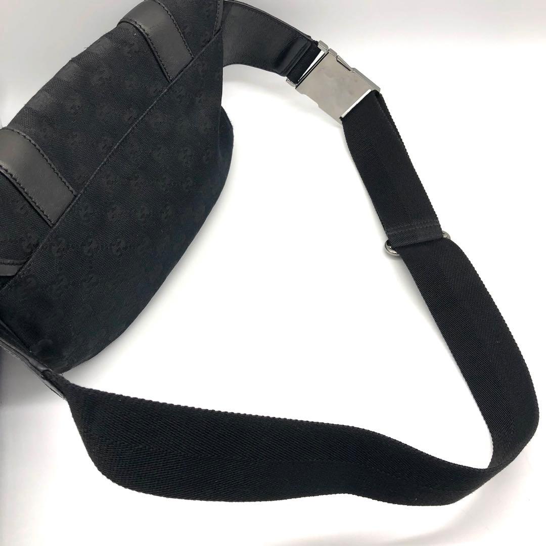 【良品】GUCCI ボディバッグ ウエストバッグ GGキャンバス 肩掛け 黒