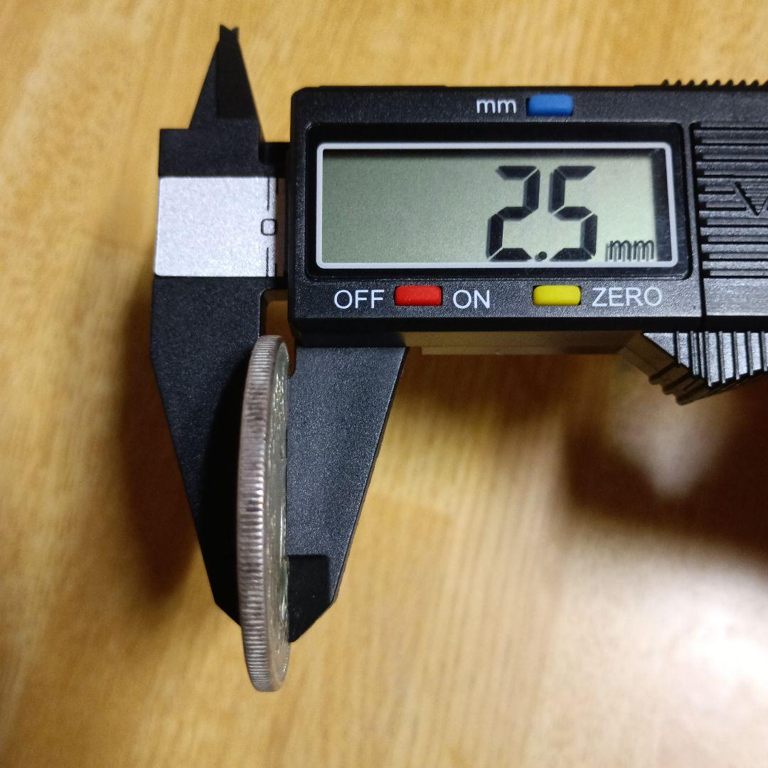 新一圓銀貨 小型 直径38.00mm 厚さ2.5mm重さ27.00g