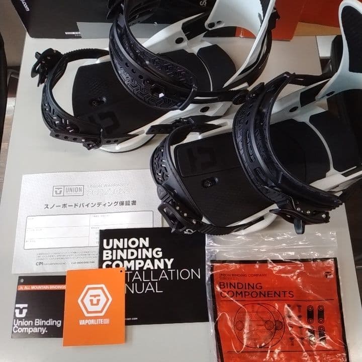 Union Atlas ビンディング Sサイズ ホワイト/ブラック