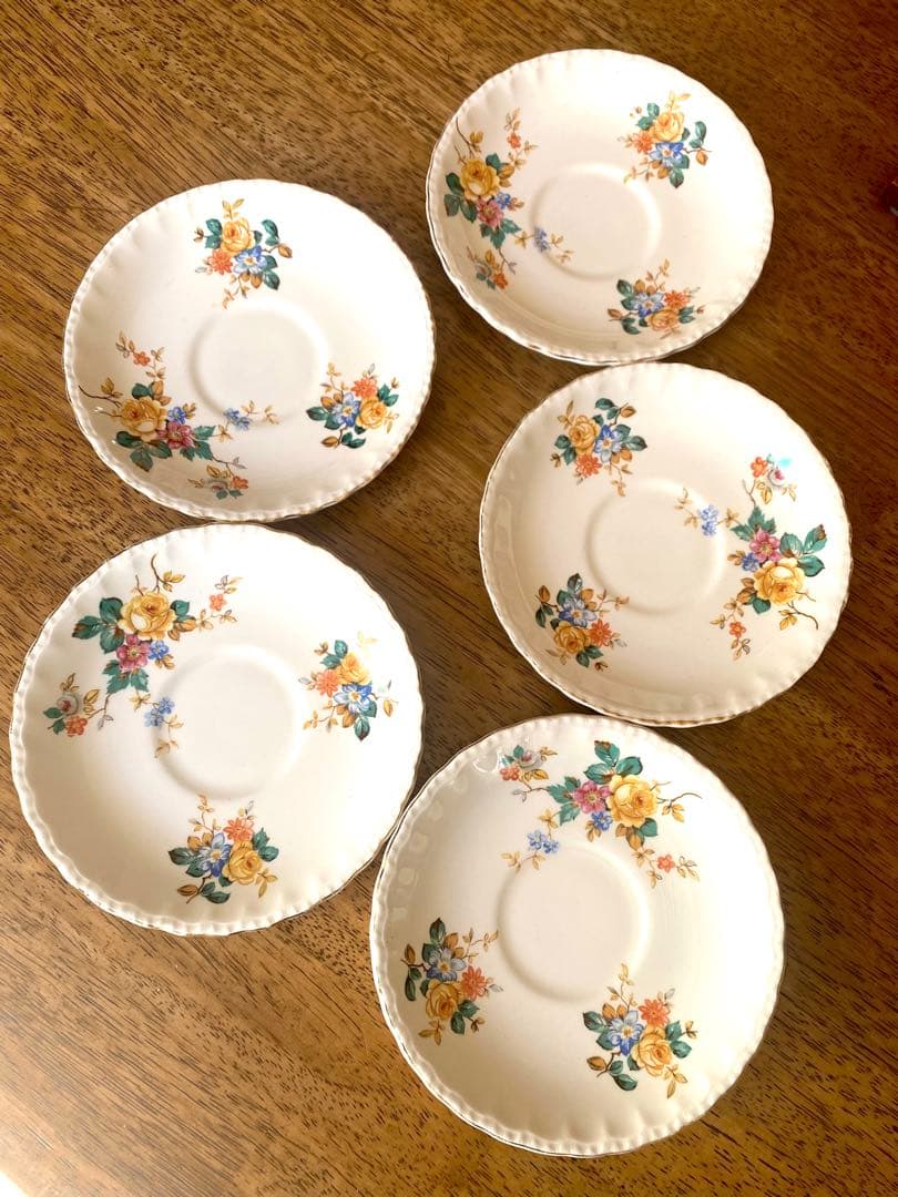 GRINDLEY CREAM PETAL 皿 5枚セット英国製. ブランド品、