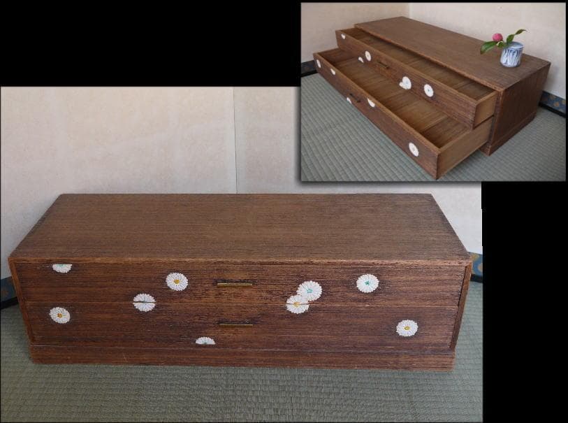 菊置上　二段箪笥　胡粉菊花絵付　典雅で高貴な雰囲気　飾り台　置き床　63.５cm