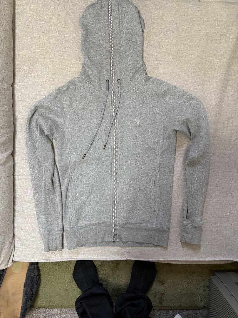 1PIU1UGUALE3 RELAX グレー　セットアップ