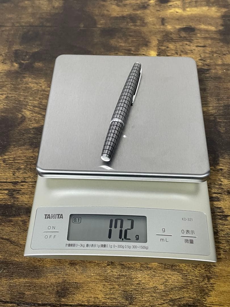 筆記確認＆洗浄済み　1978年製　18金　蝕刻　格子　パイロット　万年筆　細字