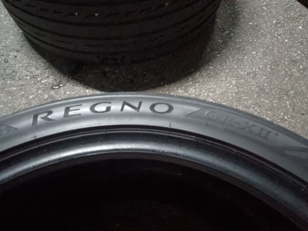 275/35R19 2本　6分山　レグノ　GR-X2 2022年製