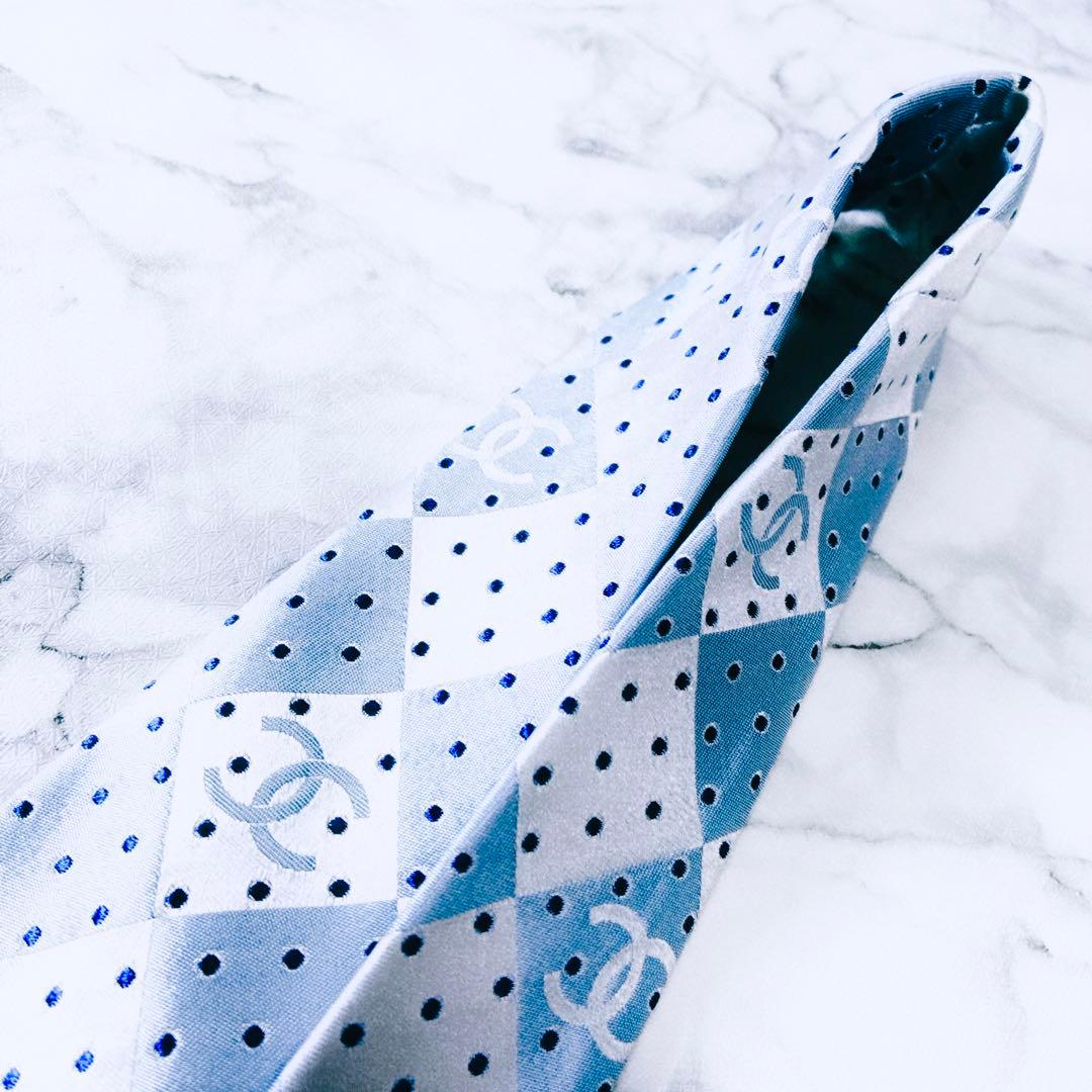 ✨未使用クラス✨CHANEL ココマーク　ドット　菱形　ブルーシルバー　ネクタイ