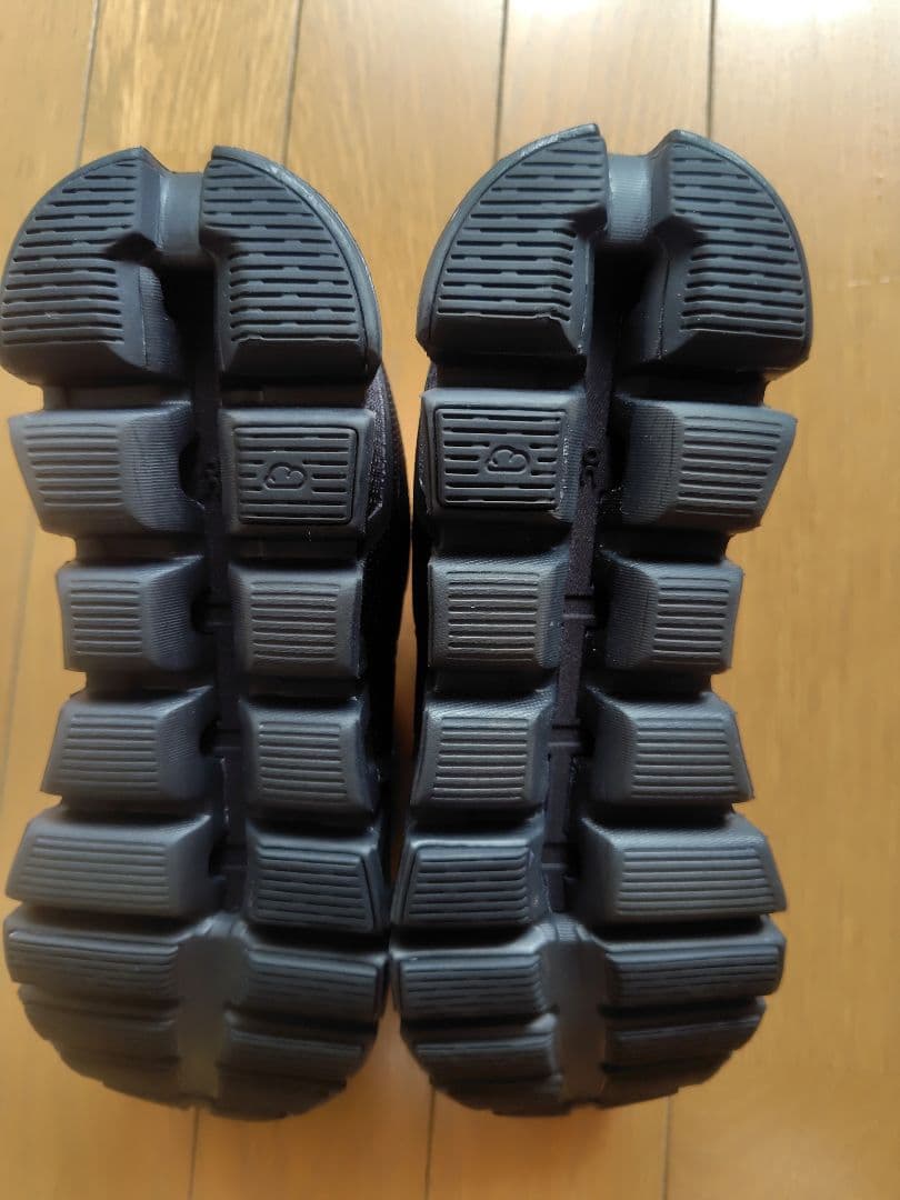 u*u様 on ランニングシューズ ブラック