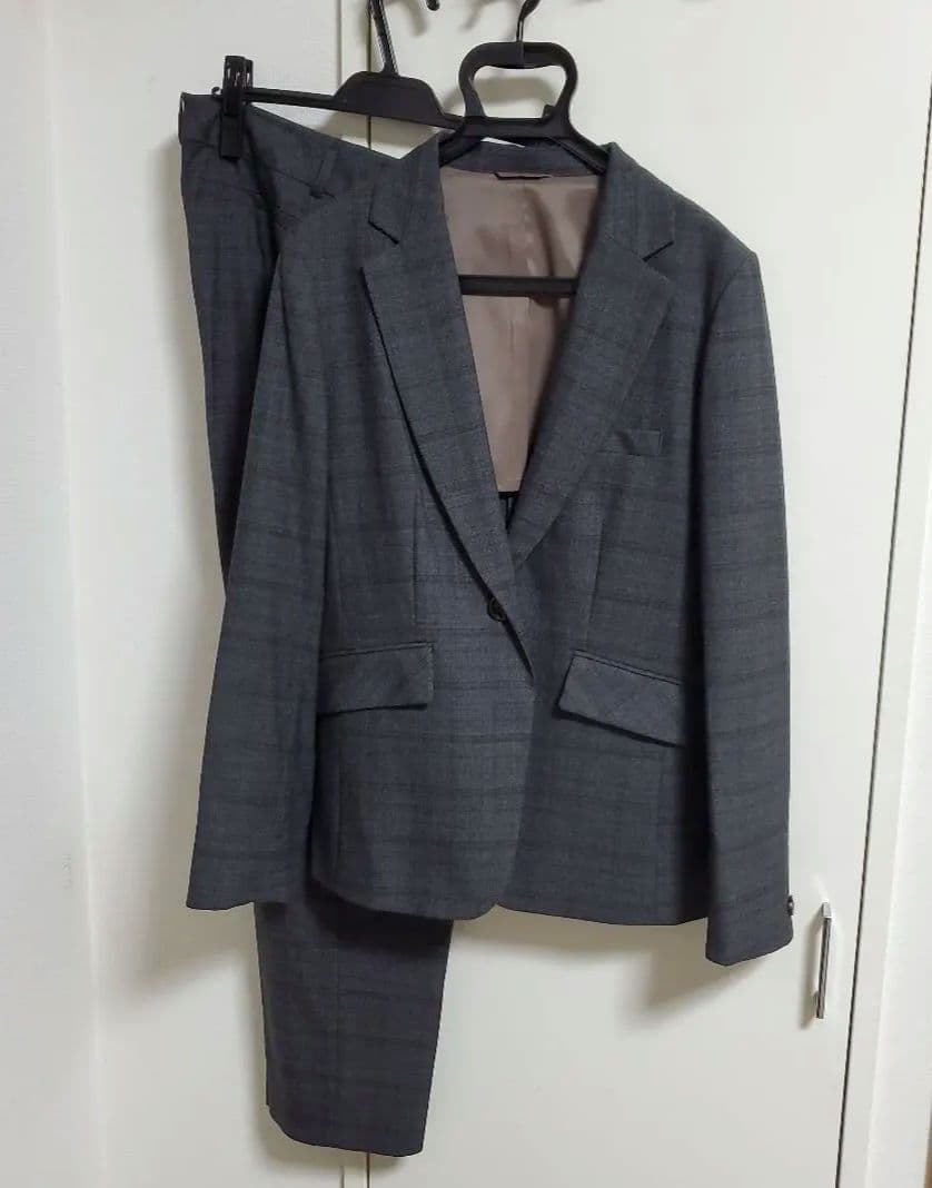 レディース　パンツスーツ グレー系　上下セット　大きいサイズ　17号