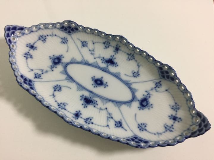 ロイヤルコペンハーゲン  ブルーフルーテッド フルレース ピックルディッシュ