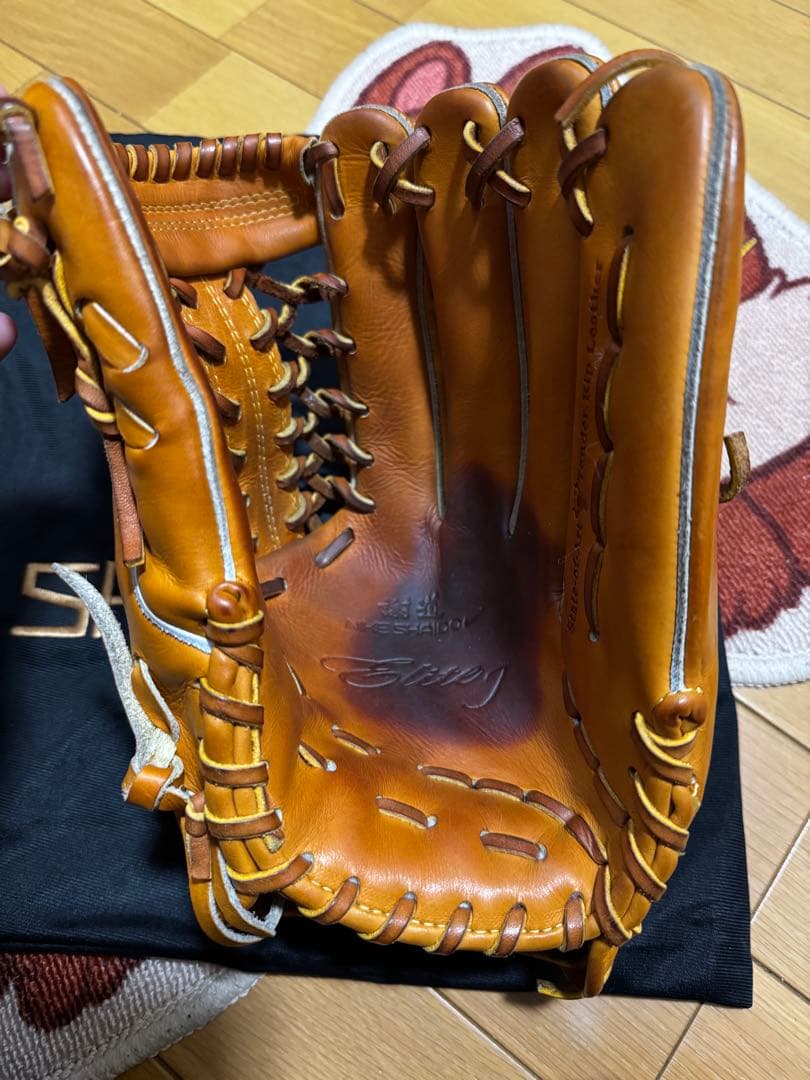 NIKE 謝道硬式外野用