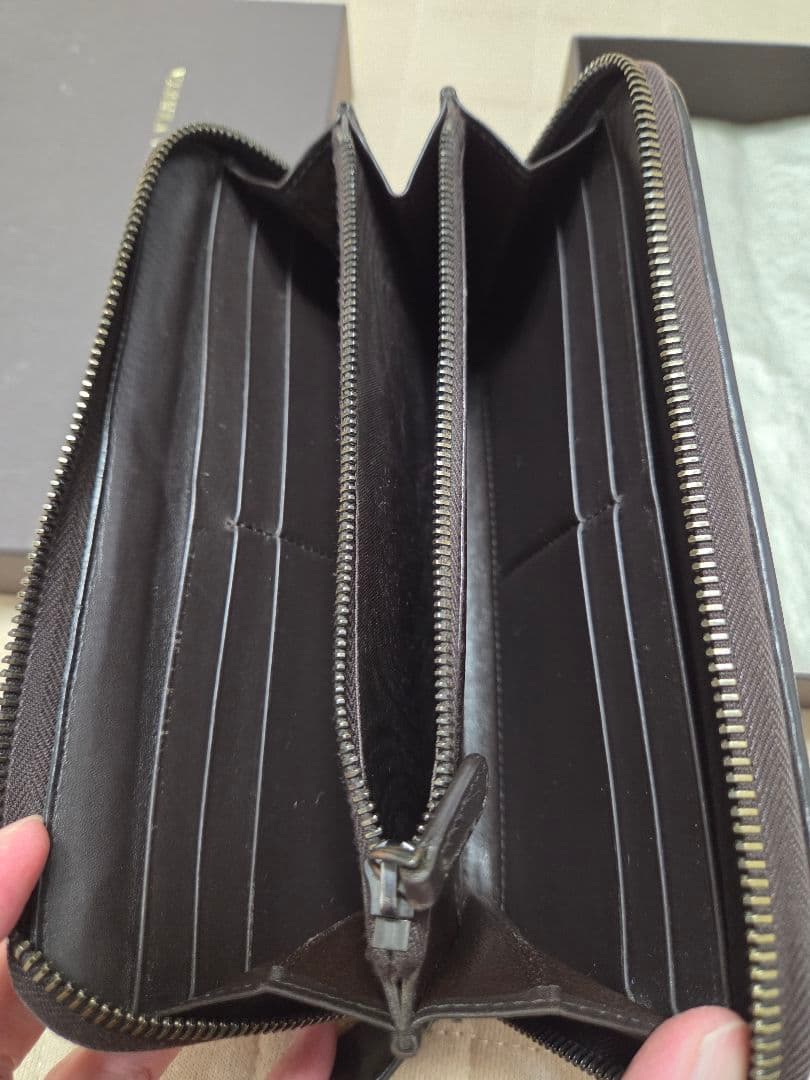 BOTTEGA VENETA 茶色 長財布