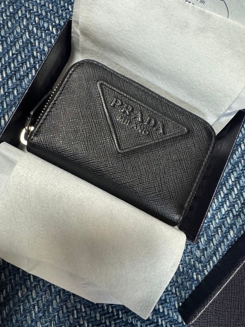 プラダ小銭入れ