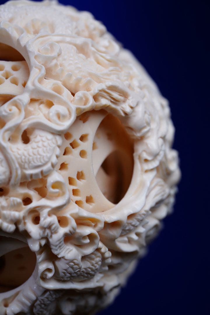 天然マンモス牙精巧な手作り鬼工球 置物